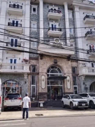Khách sạn Du Lys